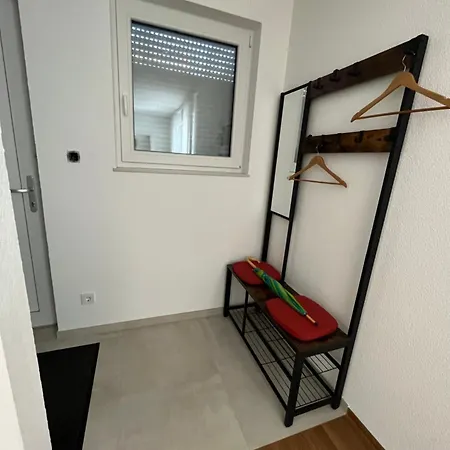 Moderne Einliegerwohnung Am Park * Weingarten