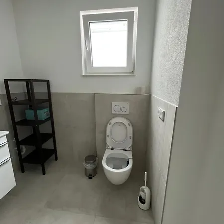 Moderne Einliegerwohnung Am Park