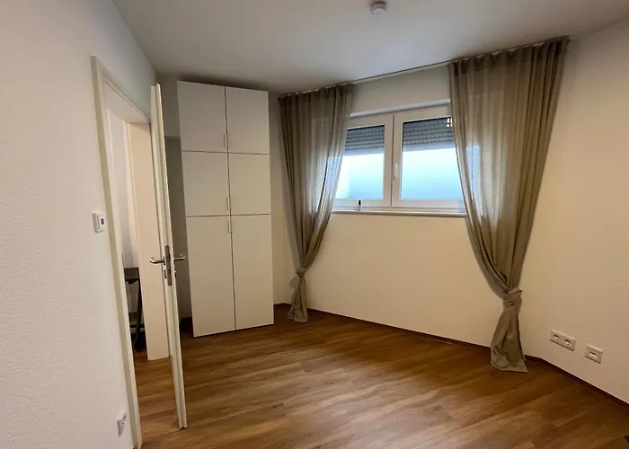 Апартаменты Moderne Einliegerwohnung Am Park *